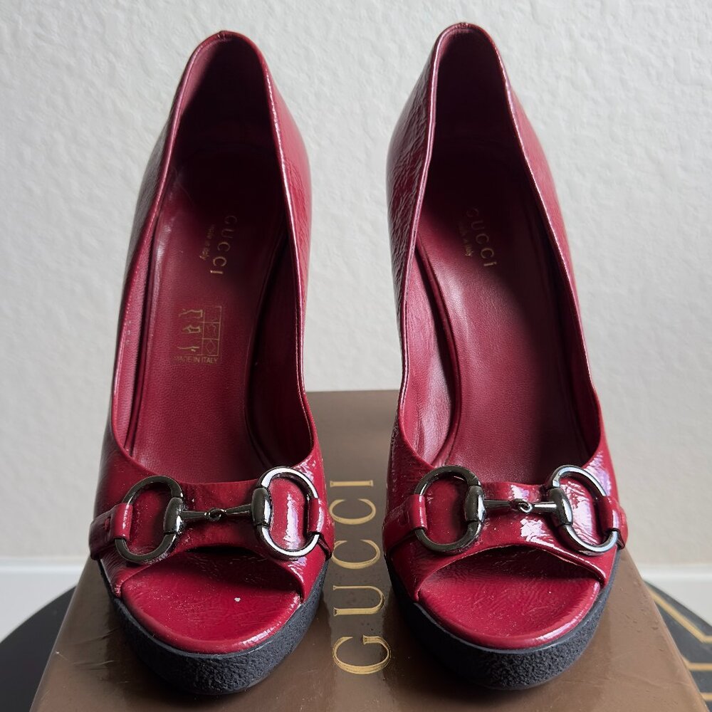 Gucci Patent Leather Peep Toe Heel Red - Vernice Naplack
